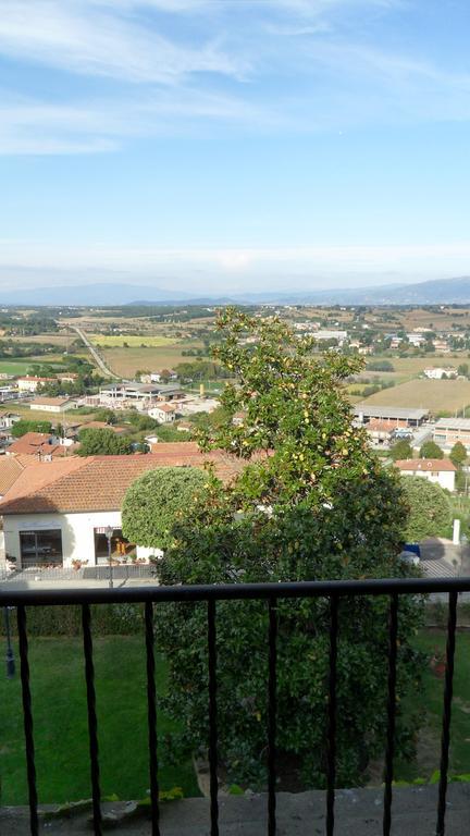 Tre Girasoli Monte San Savino Ruang foto