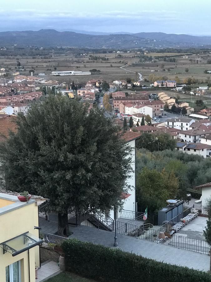 Tre Girasoli Monte San Savino Bagian luar foto